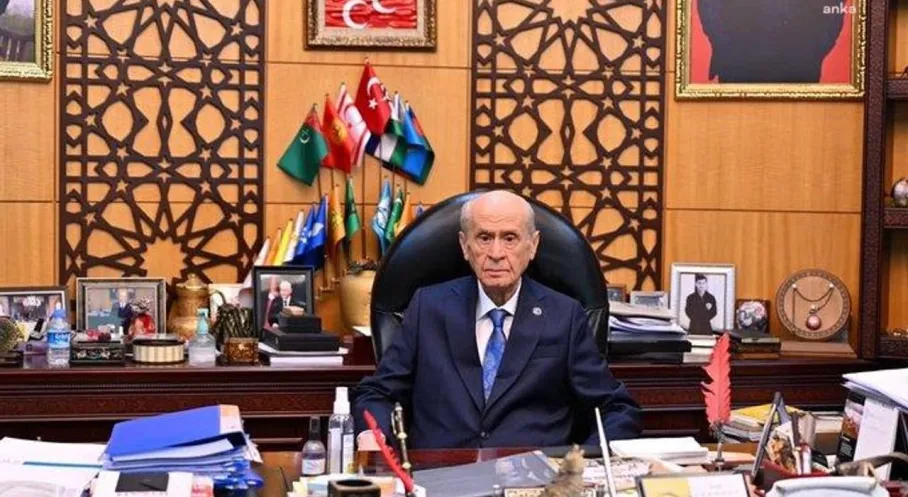 Bahçeli'den Anneler Günü Mesajı: Aile Bekamızın Güvencesi Annelerimiz