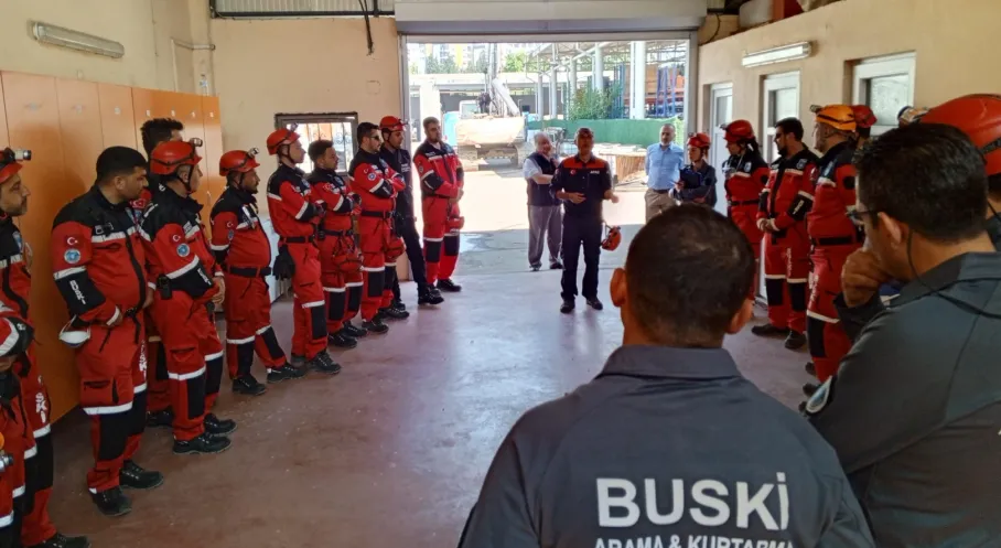 BUSKİ Arama Kurtarma Ekibi'nden Büyük Başarı! AFAD'dan Akreditasyon Onayı