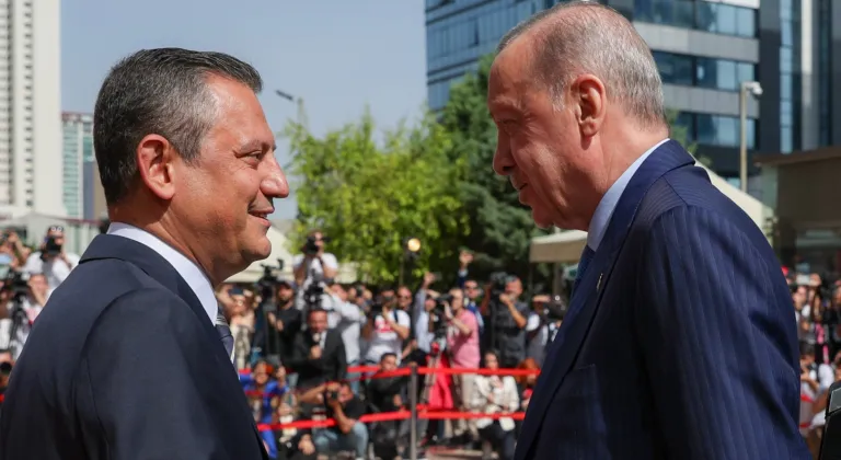 Cumhurbaşkanı Erdoğan'dan CHP Genel Başkanı Özgür Özel'e Sert Yanıt: 'O Sokak Çıkmaz Sokak!'