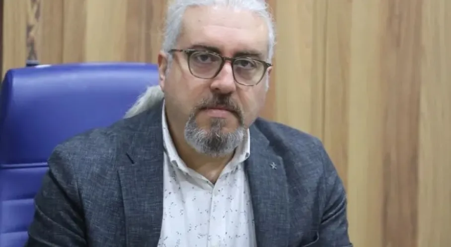 Diz Kireçlenmesi Alarm Veriyor: Erken Teşhis Hayati Önem Taşıyor!
