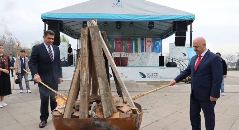 Düzce Üniversitesi'nde Nevruz Bayramı Coşkusu Sürprizlerle Kutlandı