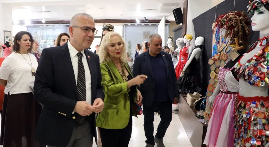 Eyüp'te Geri Dönüşüm Harikası! Özel Öğrencilerden Anlamlı Sanat Sergisi
