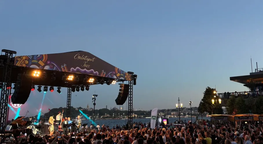 Galataport Jazz Festivali 2024: Ücretsiz Müzik Ziyafeti!