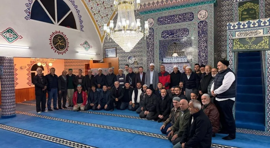 Giresun Kuzgun Köyü'nde Bayram Öncesi Sabah Namazı Coşkusu!