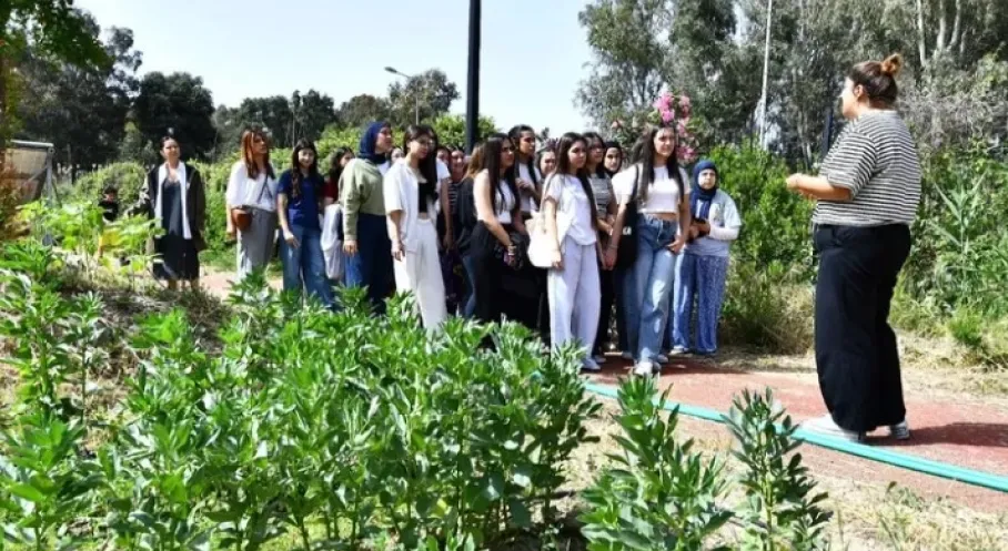 İzmir'de Tarım Devrimi: İZTAM'dan Yeni Çiftçilere Uygulamalı Eğitim!