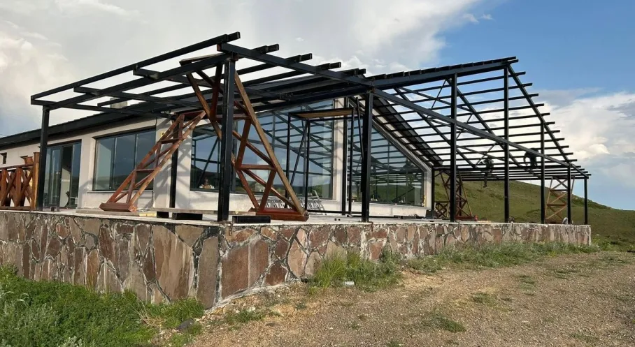 Kars Susuz Şelalesi Kafe Yenileniyor: Cam Balkon ve Modern Dokunuşlar!