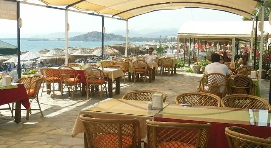 Kaş Esnafı Alarmda: Yunan Adaları Cazip Geldi, Turistler Kayıp!