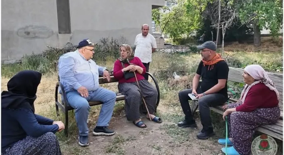 Keçiborlu'da Koca Yusuf Fırtınası! Başkan Parlak Mahalleleri Tek Tek Dolaşıyor