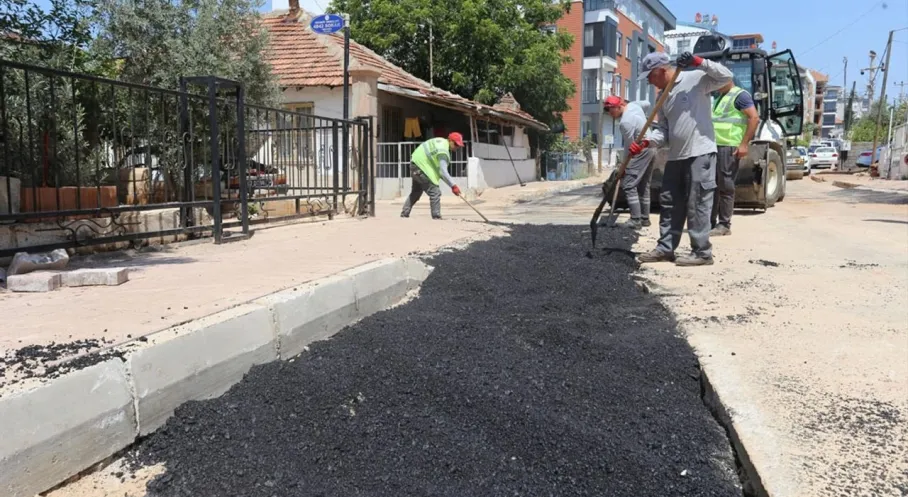 Kepez'de Altyapı Hamlesi: Vatandaş Mağduriyeti Sona Eriyor, Milli Servet Korunuyor!