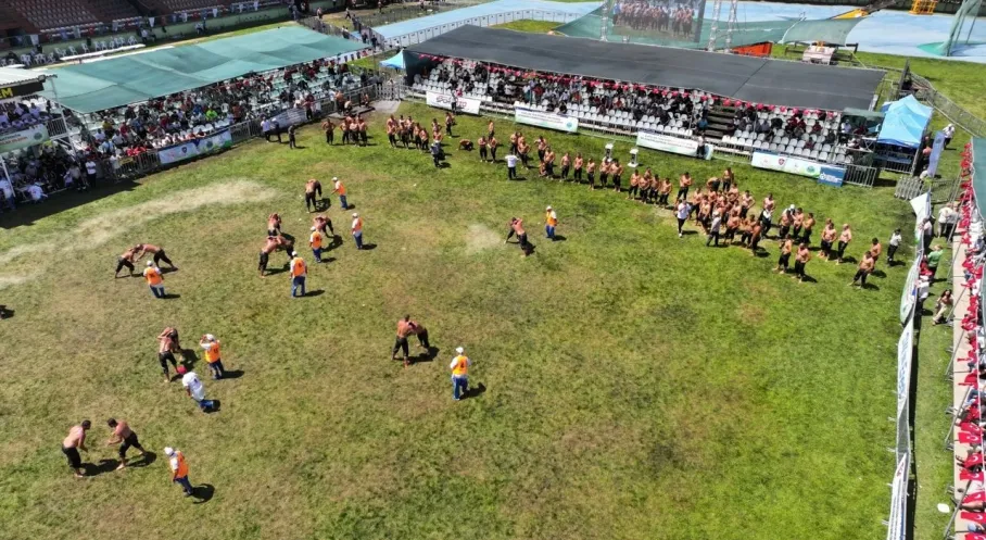 Kocaeli'de Altın Kemer Heyecanı! Başpehlivanlar Er Meydanına Çıkıyor