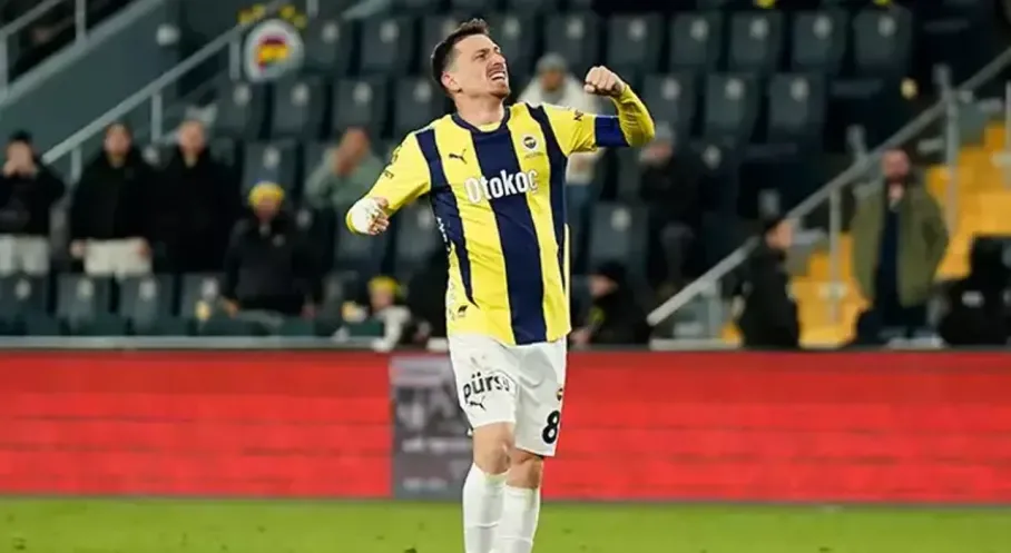 Mert Hakan Yandaş Fenerbahçe'de Kalıyor Mu? Transfer İddialarına Son Nokta!