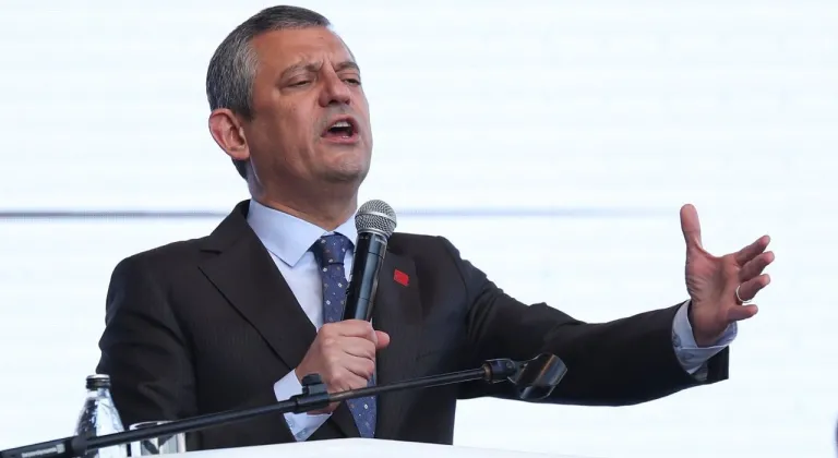 Özgür Özel'den Mersin'de Kanal İstanbul Çıkışı: 'Mesele Yolsuzluk Değil, Kanal İstanbulsuzluk!'