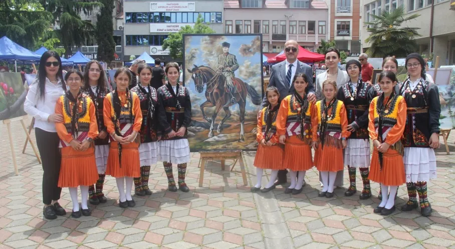 Sakarya Zaferi'nin Kahramanı Atatürk Tablosu Trabzon'da Yoğun İlgi Gördü!