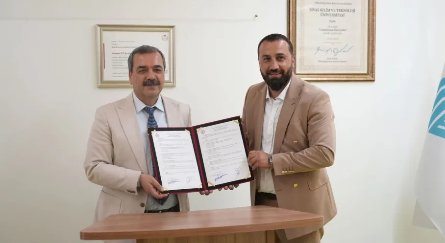 Sivas'ta Eğitim Seferberliği: Üniversite ve Özel Sektörden Örnek İş Birliği!