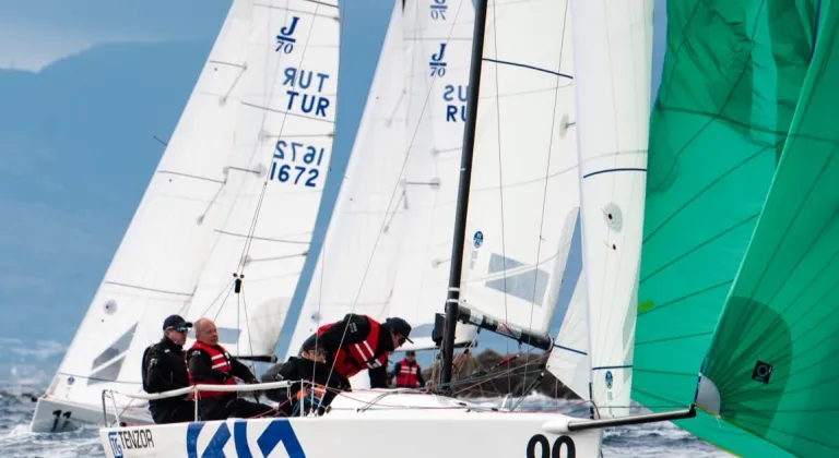 Tenzor International Cup 2024-2025 Kış Serisi İkinci Ayak Bodrum'da Heyecan Dolu Yelken Yarışları Devam Ediyor