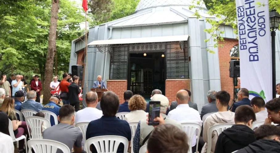 Ünye'de Yunus Emre Dualarla Anıldı: Türbesi Ziyaretçi Akınına Uğradı!