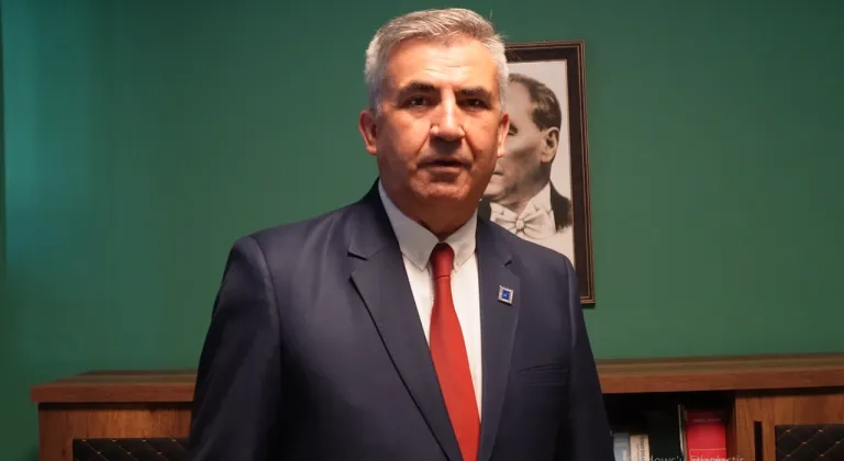 Uşak SMMM Eski Oda Başkanı Albayrak'tan Kritik Uyarı: Suskunluk Çözüm Değil!