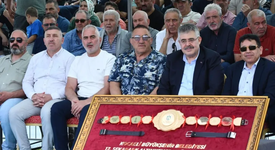 Veysel Tipioğlu'ndan Sekapark'ta Pehlivanlara Moral Ziyareti!